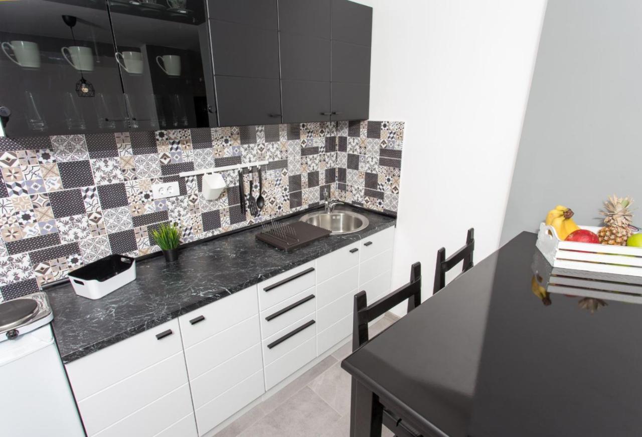 Apartman Petres ソンボル エクステリア 写真