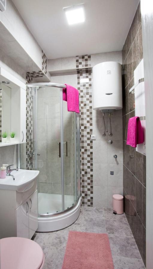 Apartman Petres ソンボル エクステリア 写真