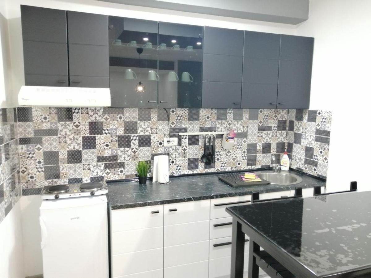 Apartman Petres ソンボル エクステリア 写真