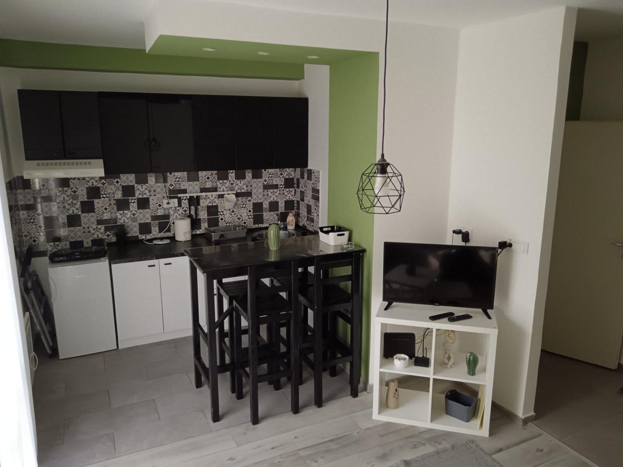 Apartman Petres ソンボル エクステリア 写真